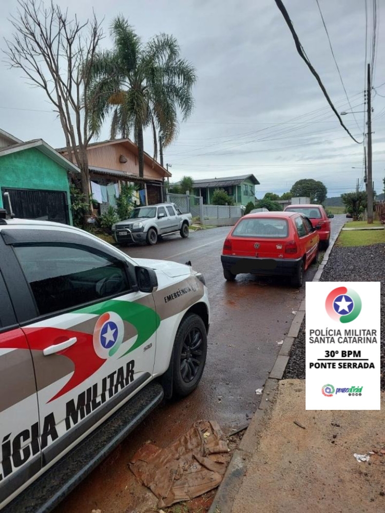 Carro Furtado Em Gua Doce Abandonado Em Ponte Serrada R Dio